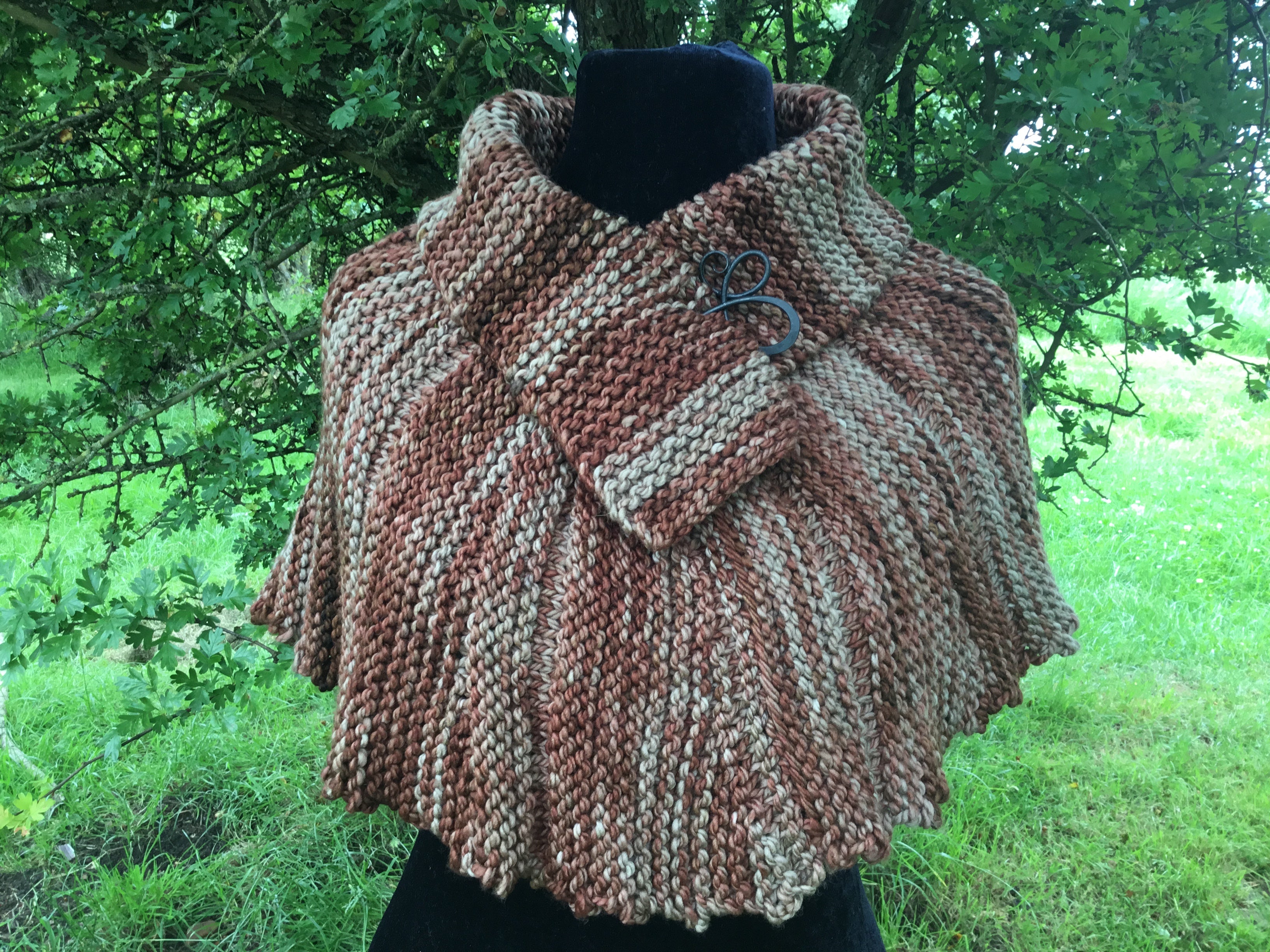 Leoch Cowl. Chunky Weight Knitting Pattern