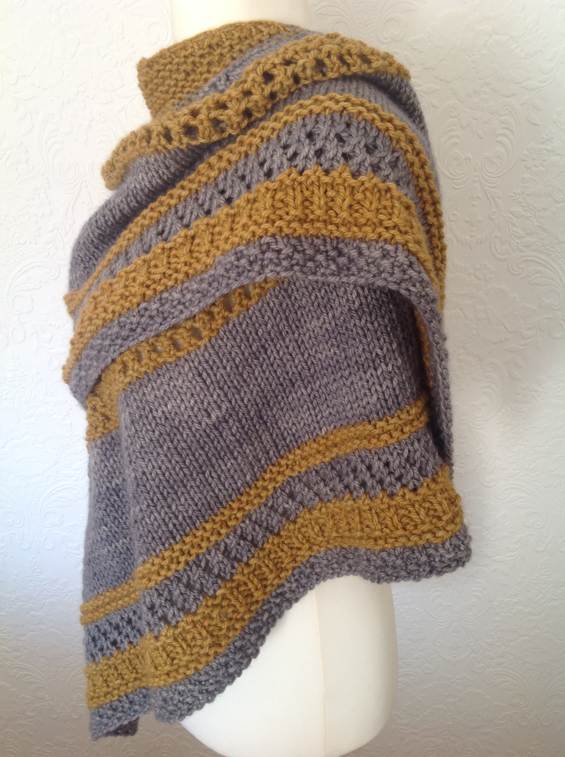 Hill View Shawl. Chunky Weight Knitting Pattern