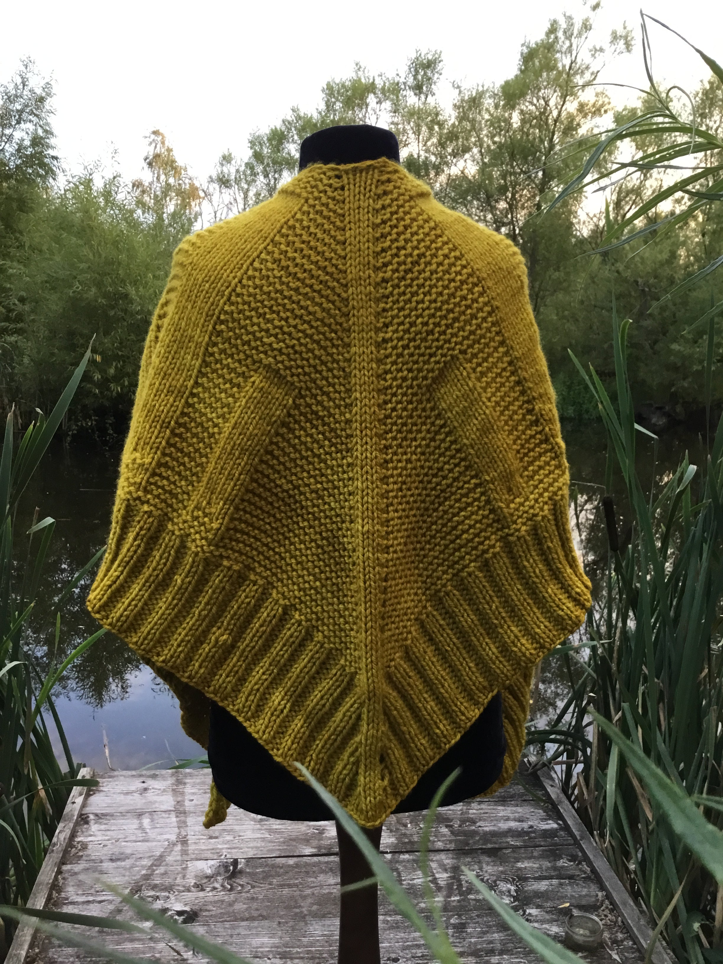 Travelling Stones Chunky Knitting Pattern