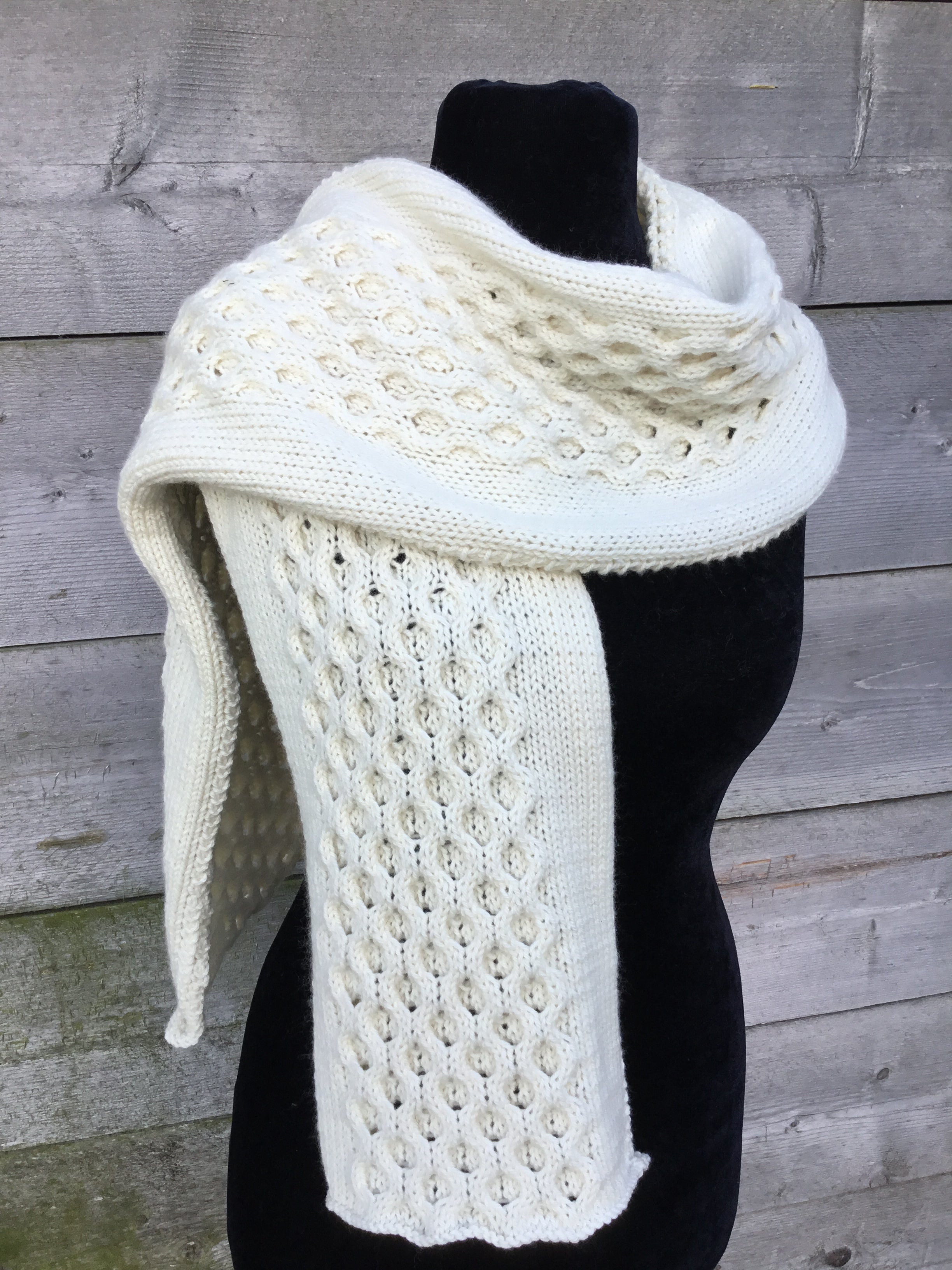 Craig Na Dun Scarf. DK Knitting Pattern