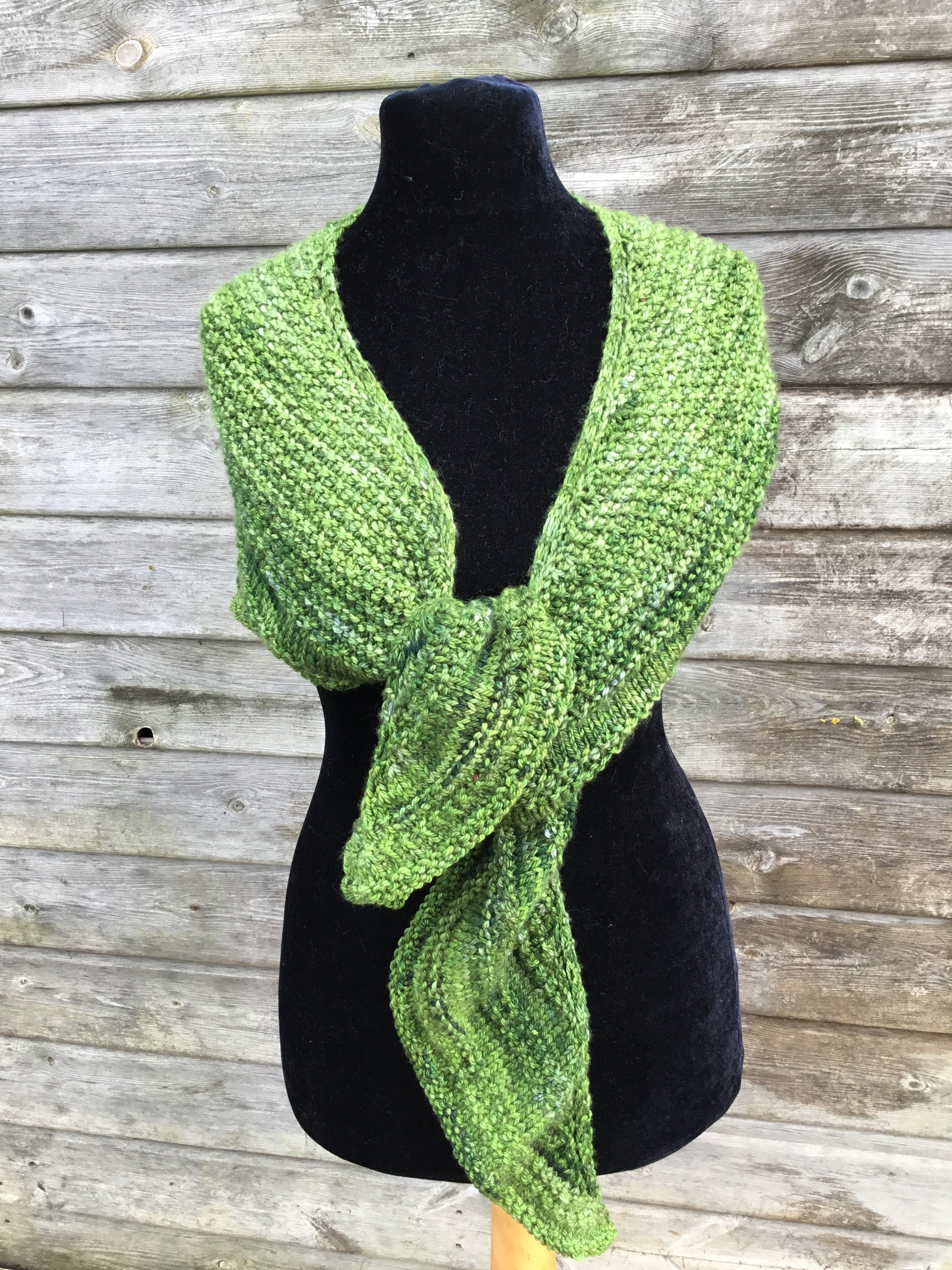 The Brae Shawl. Aran Knitting Pattern