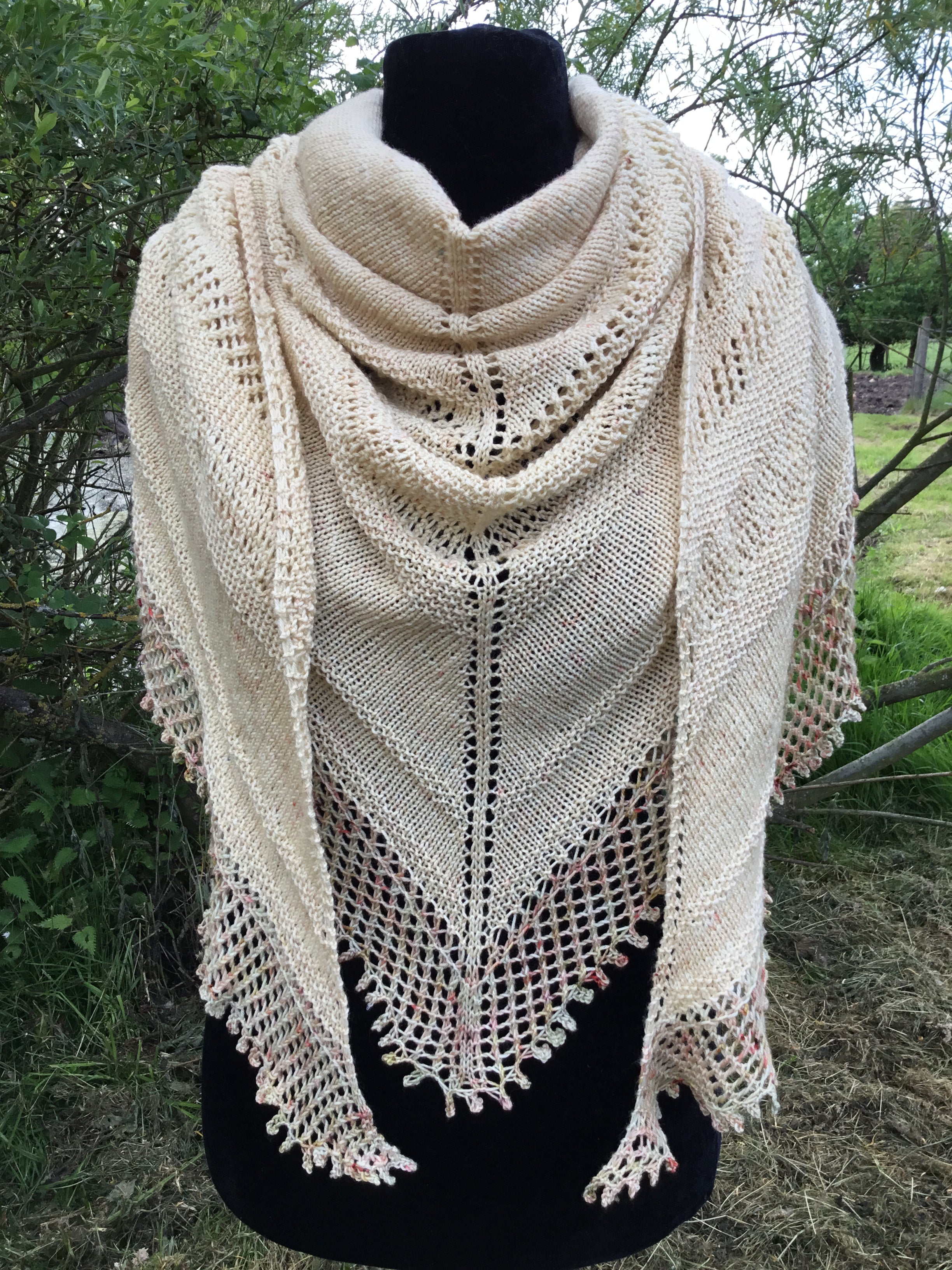 Victoria Shawl 4ply Knitting Pattern