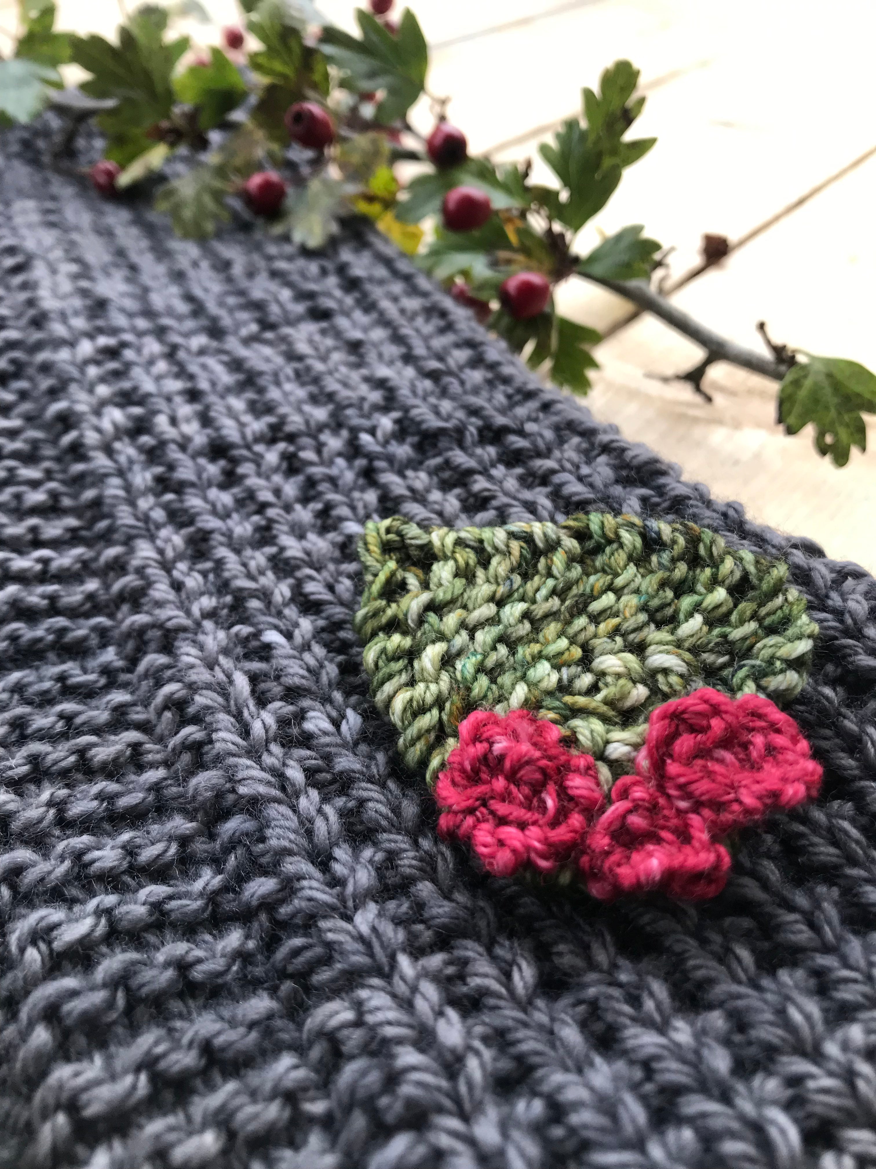 Falling Leaves Cowl. DK and Aran Knitting Pattern