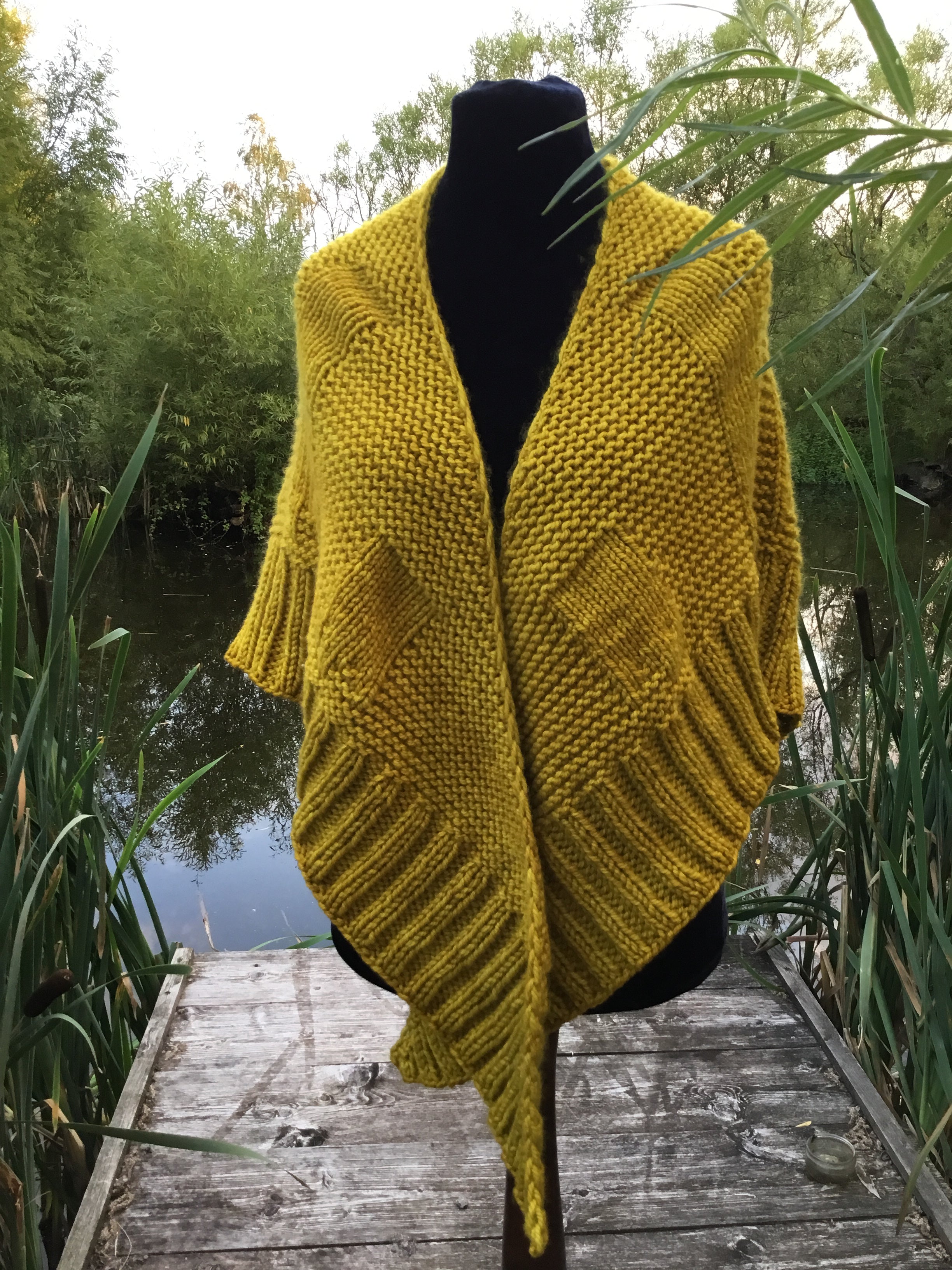 Travelling Stones Chunky Knitting Pattern