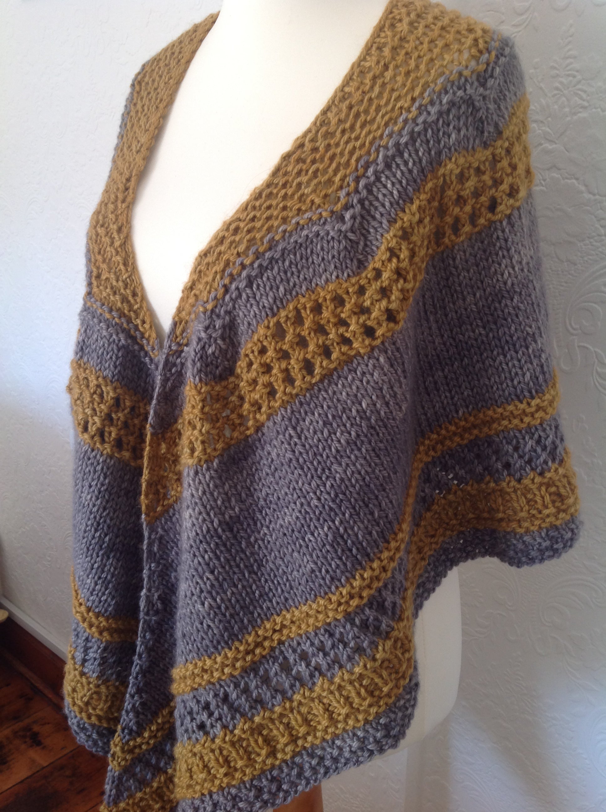 Hill View Shawl. Chunky Weight Knitting Pattern