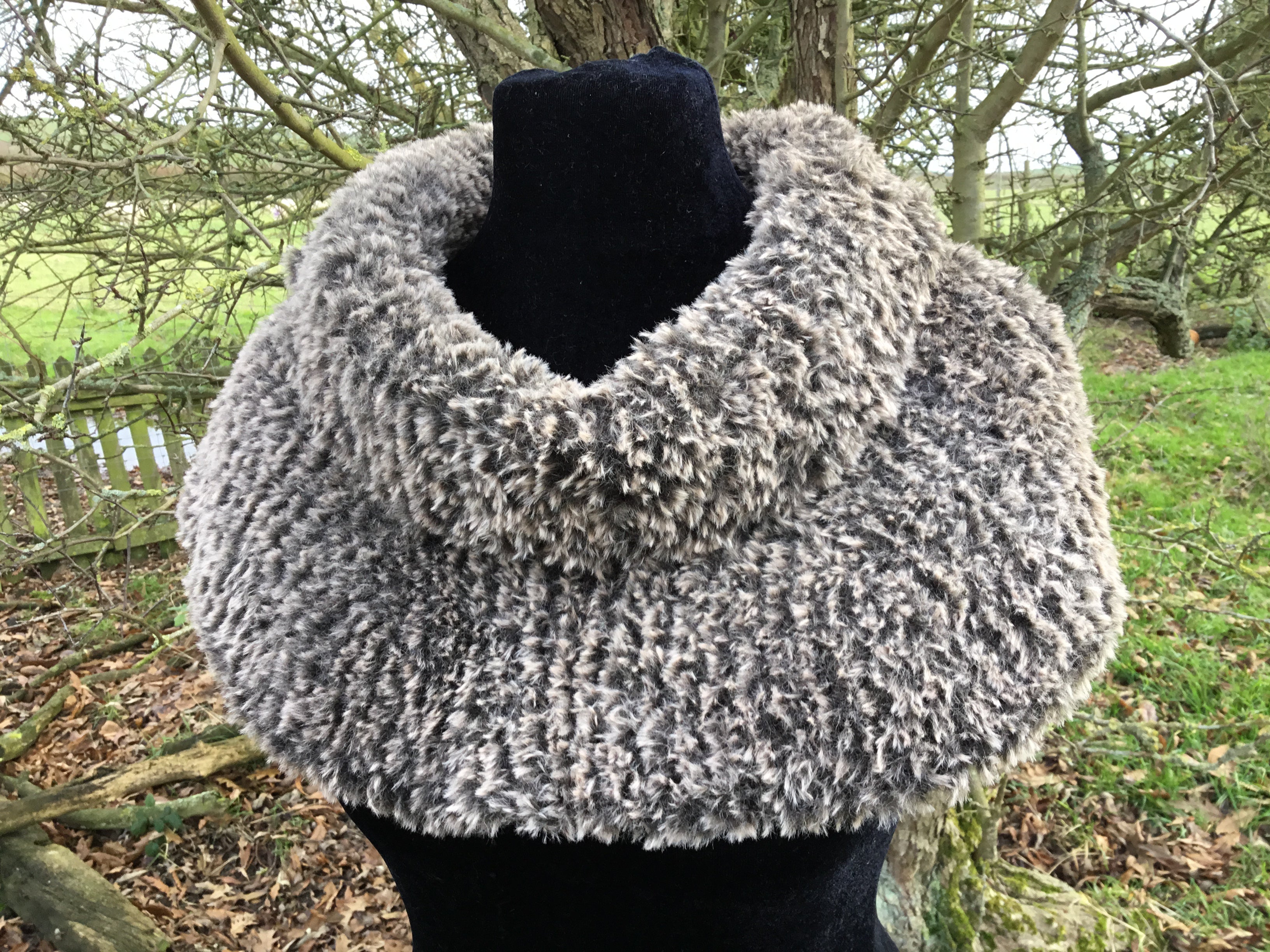 The Glens 2 Fur Cowls. Chunky Weight Yarn