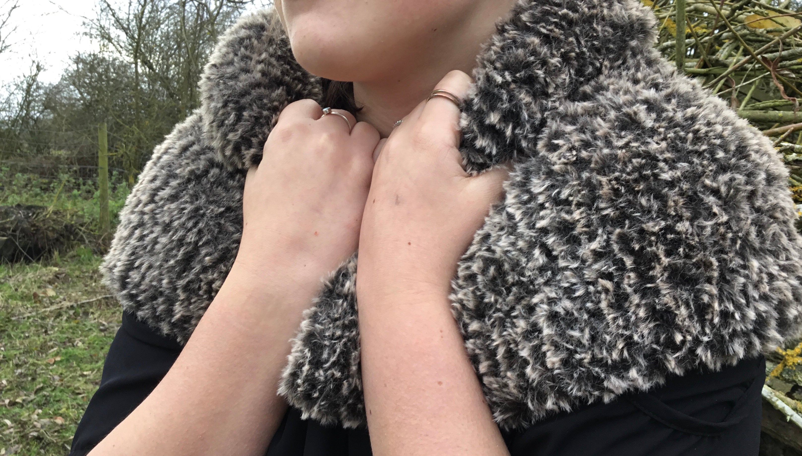 The Glens 2 Fur Cowls. Chunky Weight Yarn
