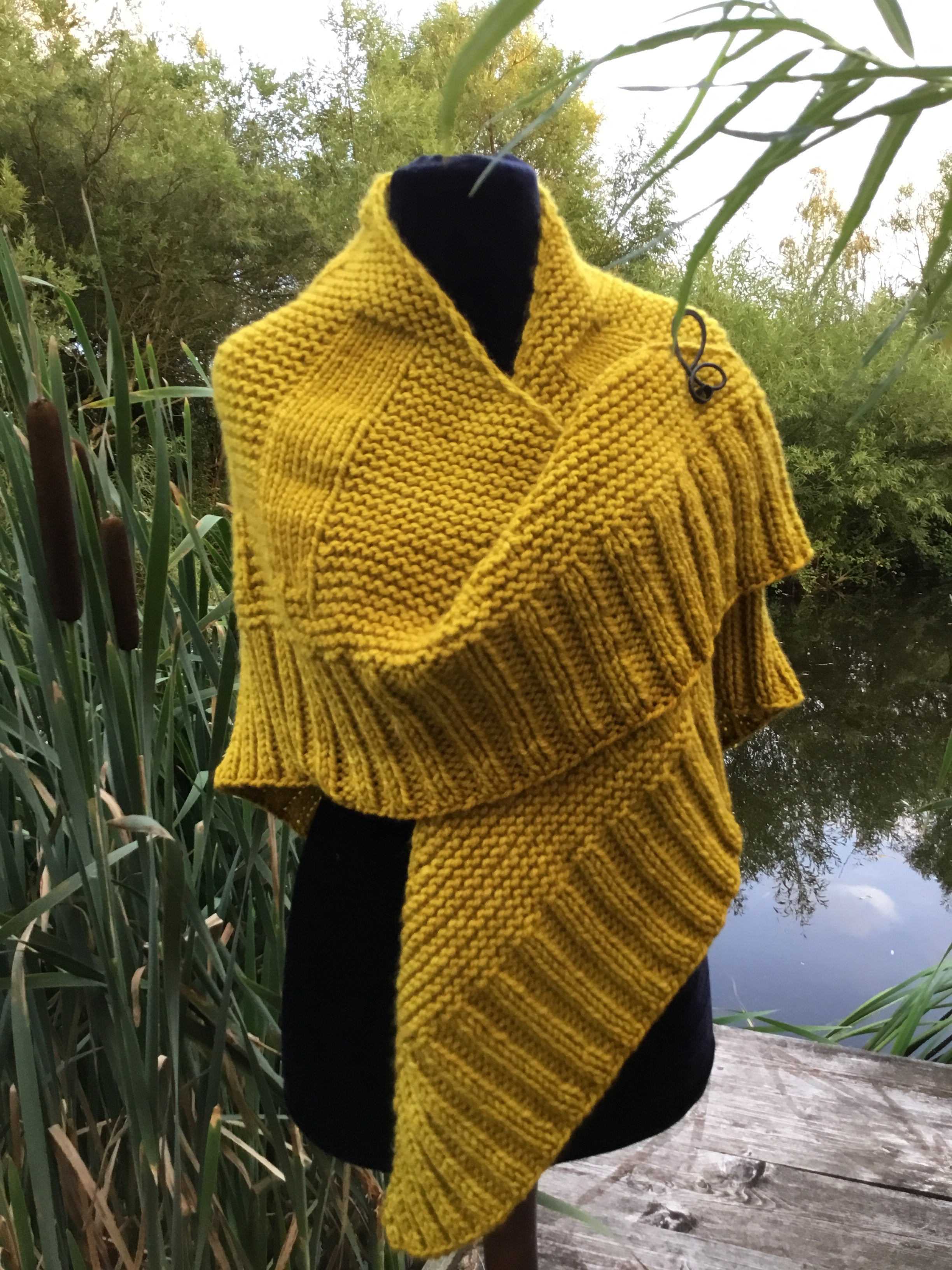 Travelling Stones Chunky Knitting Pattern