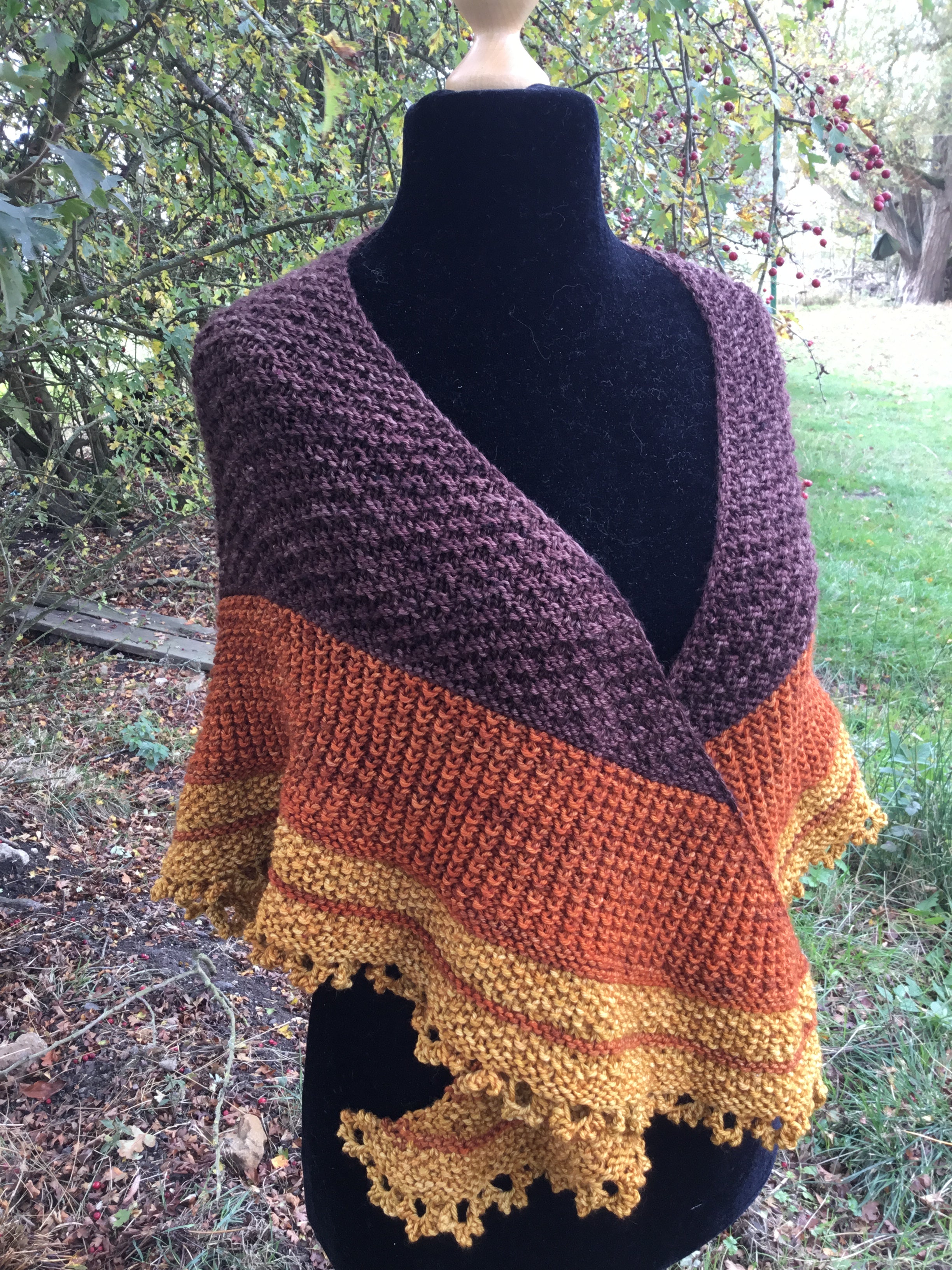 The Cartwheel Shawl. DK Knitting Pattern