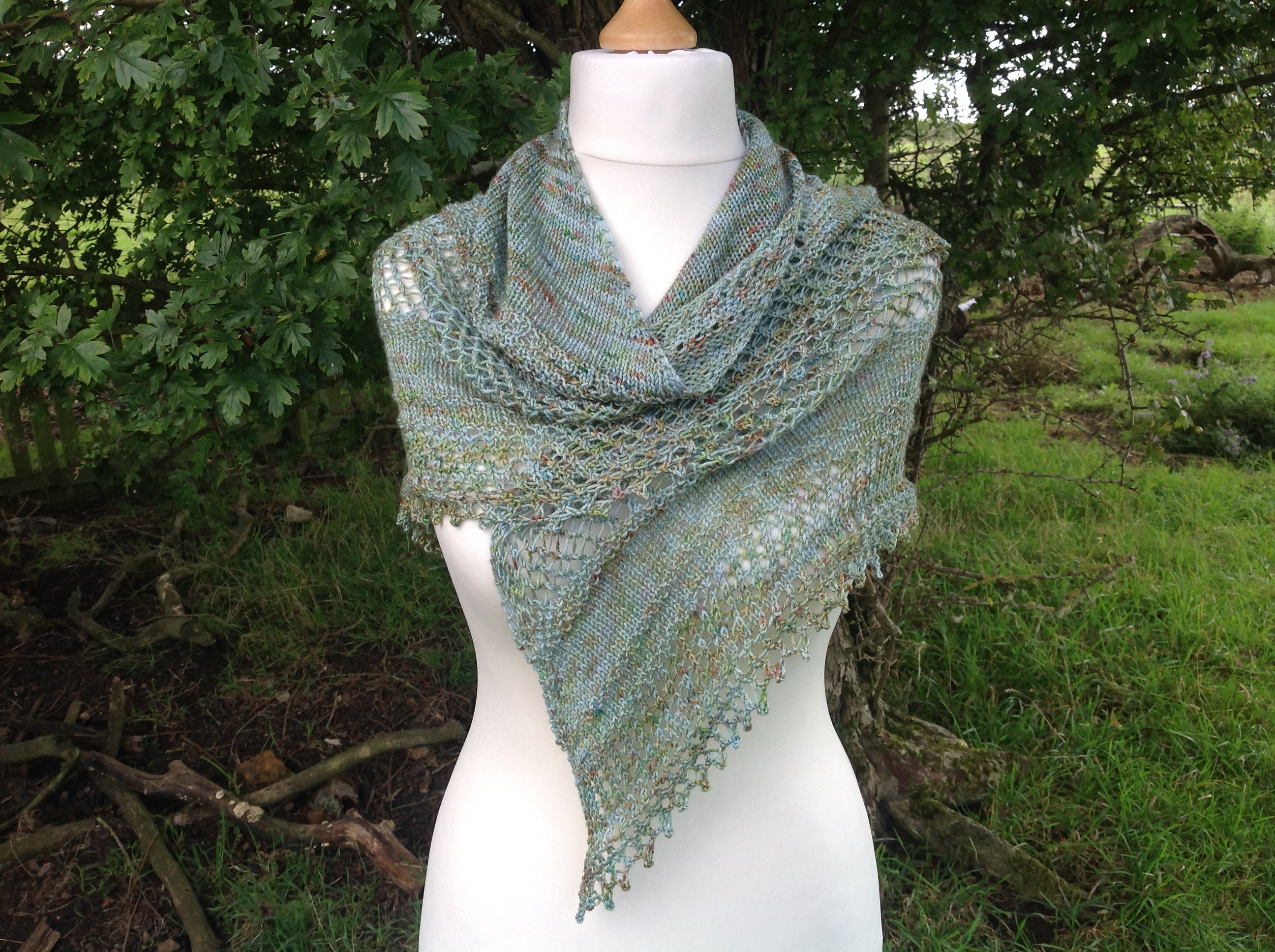 Versailles Shawl 4ply Knitting Pattern