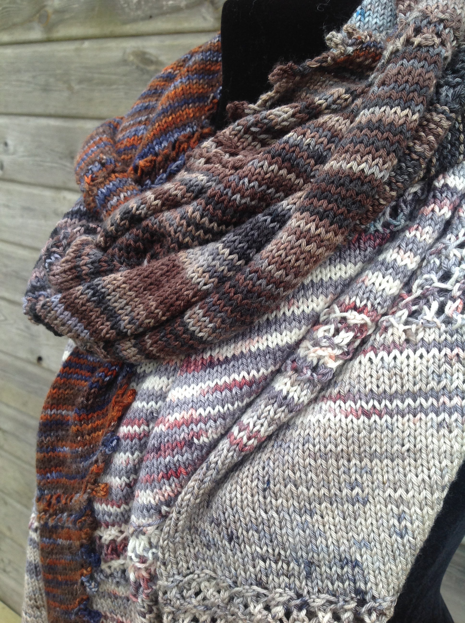 Fade Through Time Wrap. DK Knitting Pattern