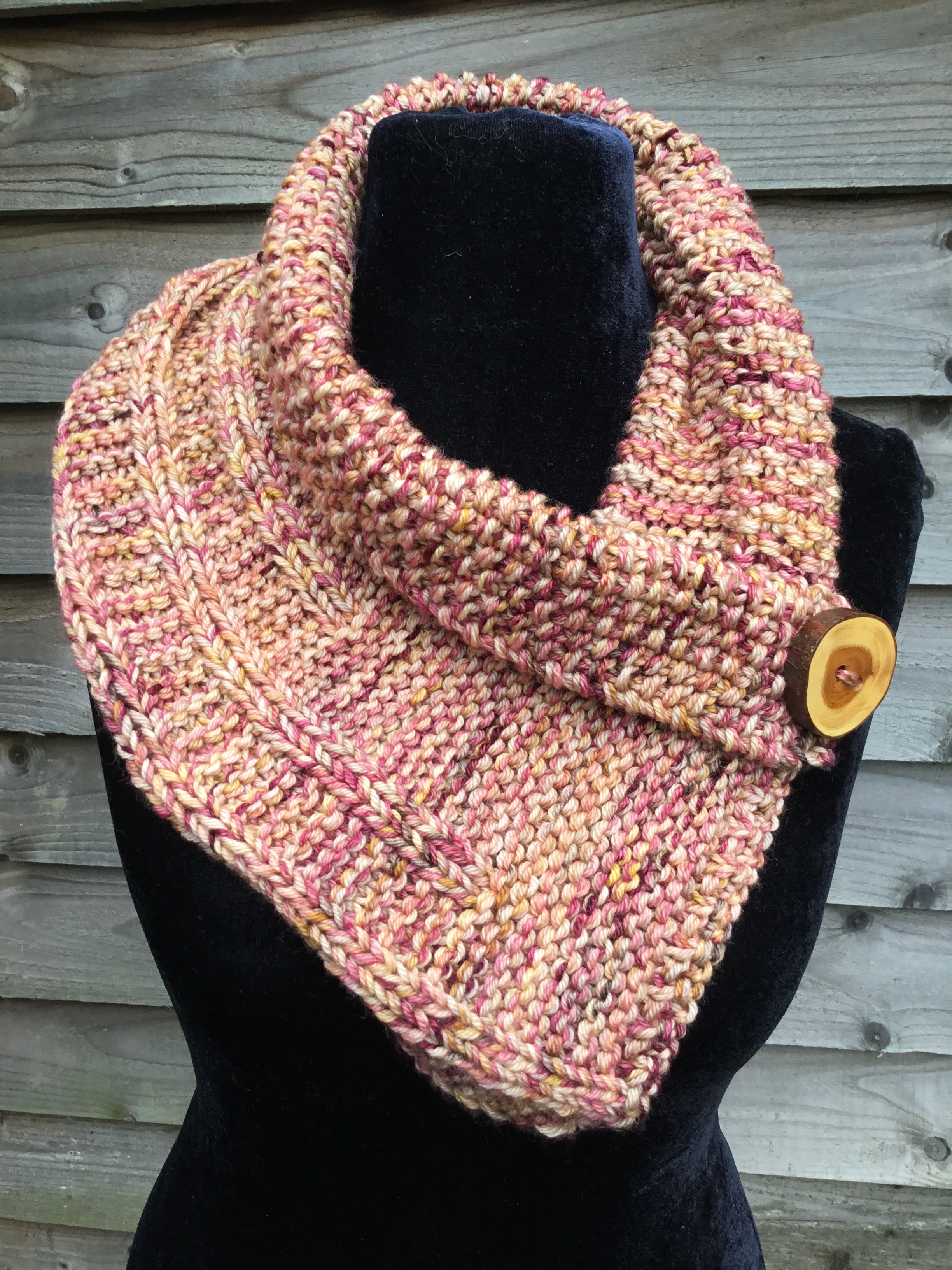 Birdsong Cowl. DK Knitting Pattern