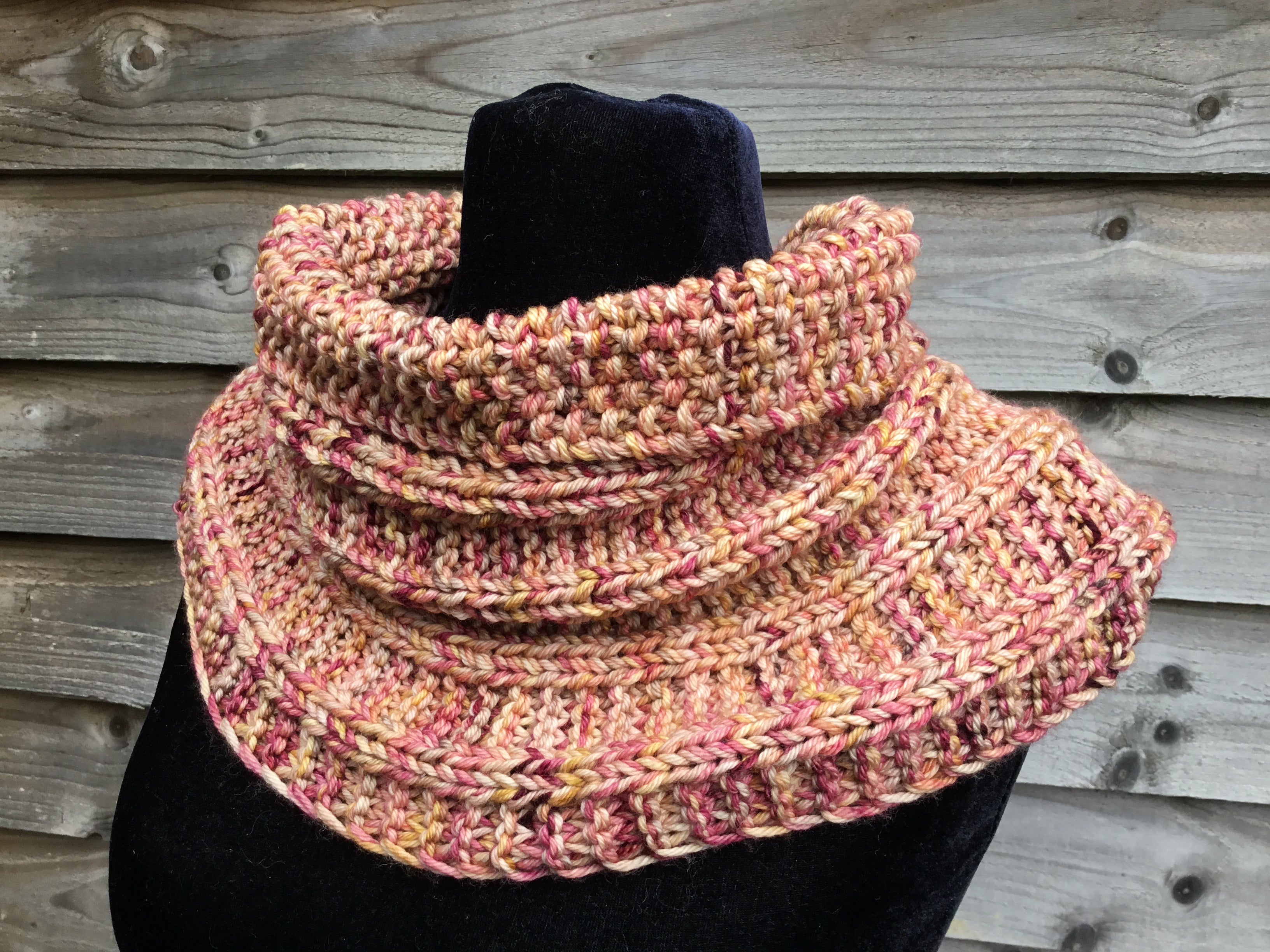 Birdsong Cowl. DK Knitting Pattern