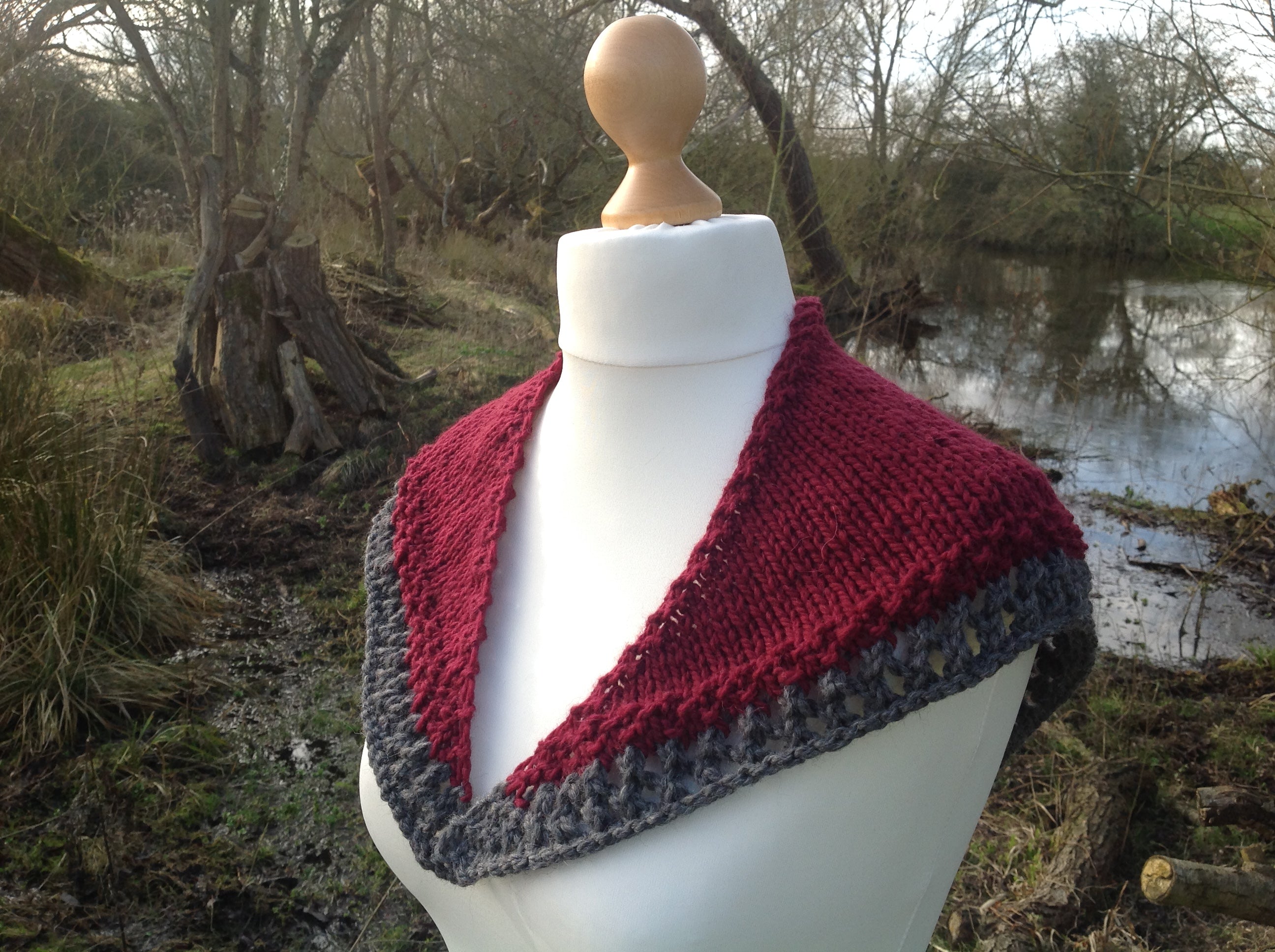 Sassenach Collar Shawl. Aran Knitting Pattern