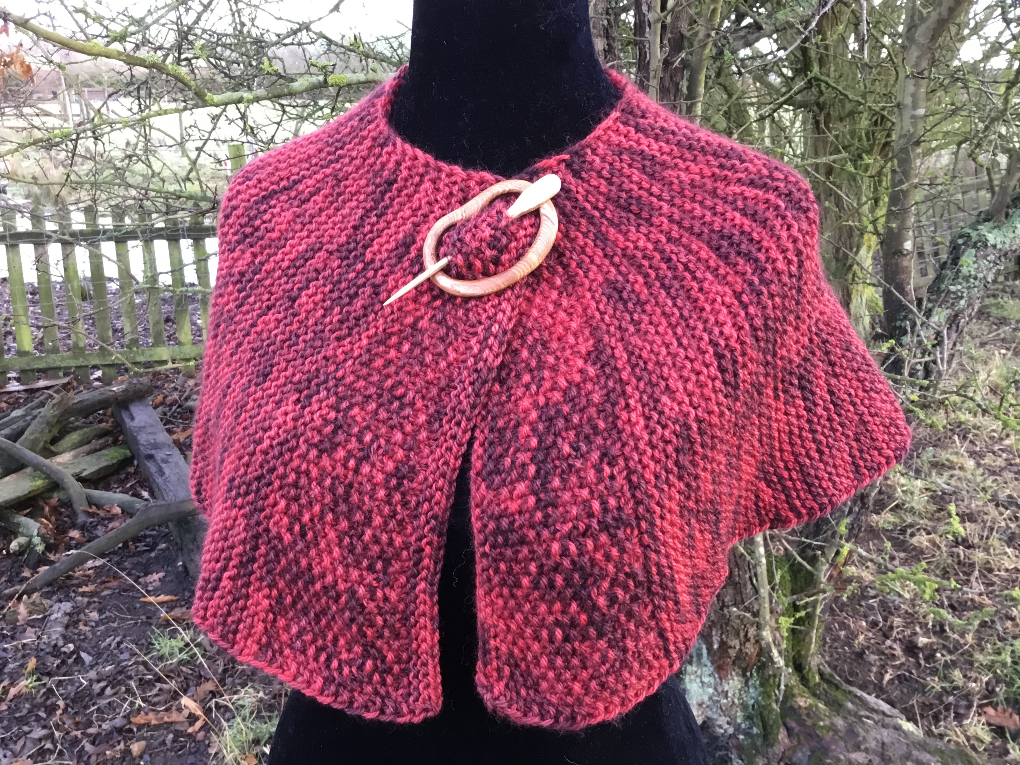 Daughters Cowl/Capelet. Aran Weight Knitting Pattern