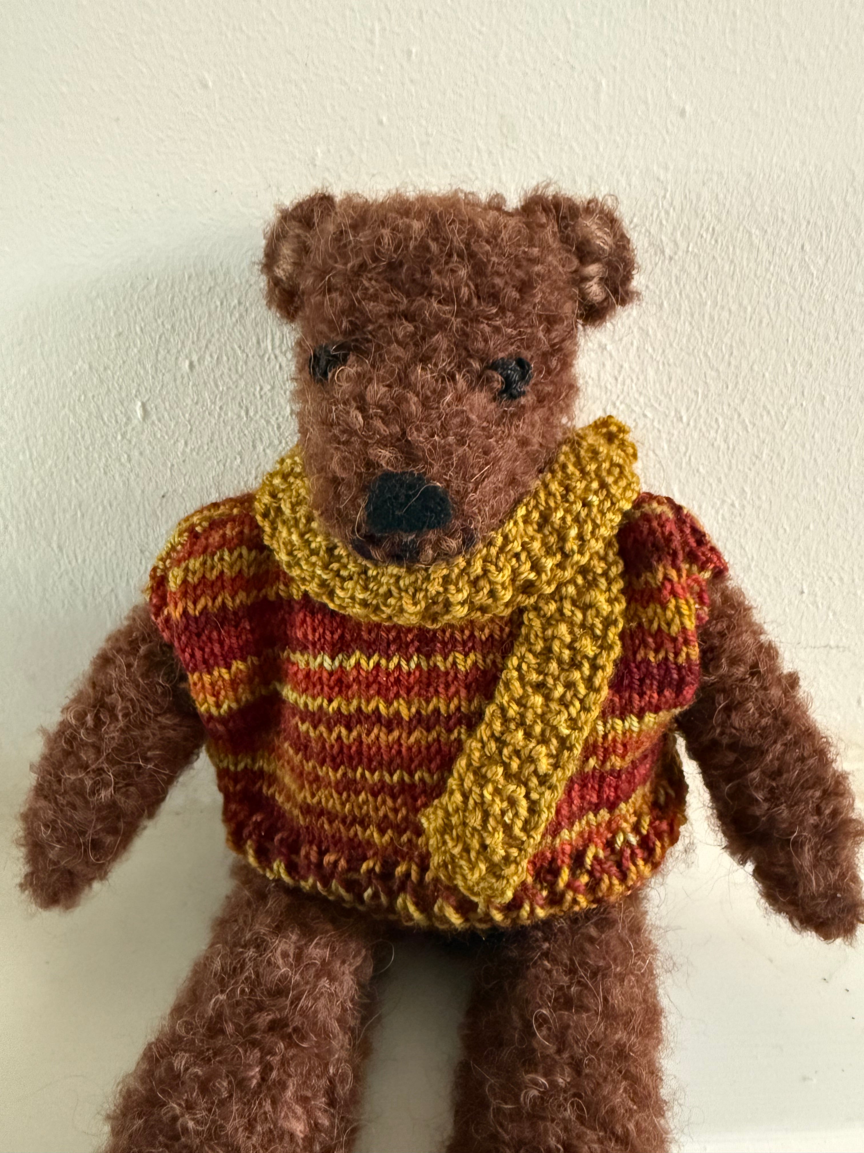 Winston Bear Knitting Kit